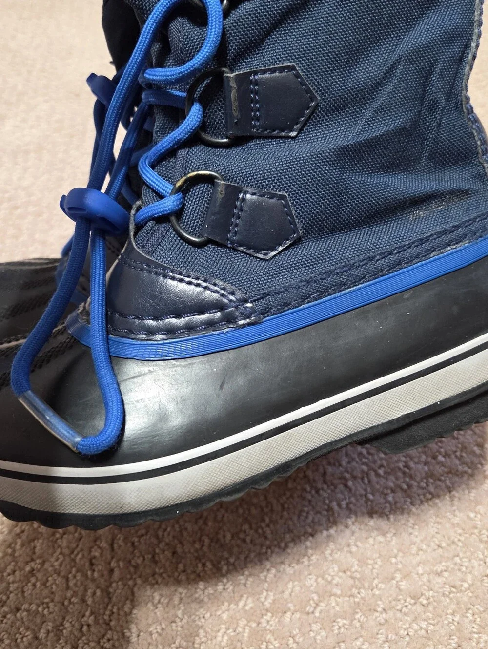 Sorel Yoot Pac Nylon waterproof snow boots in blue black sherpa collar Kids Sz 2